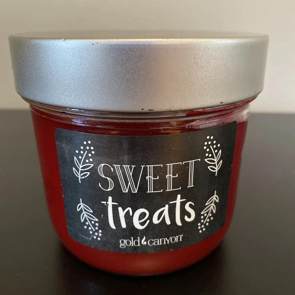 Gold Canyon Candle Sweet Treats Cherry Pie 11.5 Oz HTF